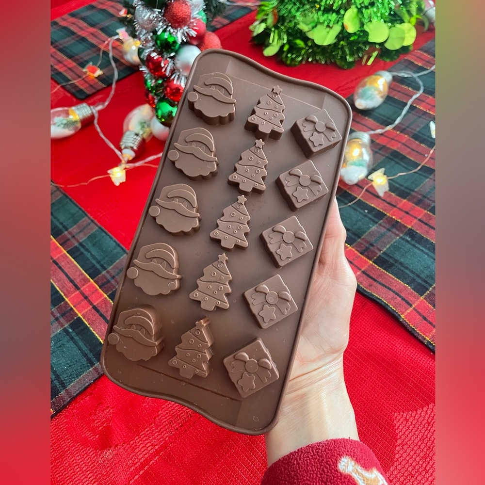 Christmas Silicone Mold 🎄 - Picture 1 of 4